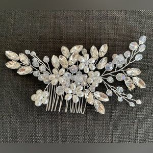 Pearl jewel beaded floral wedding hair clip